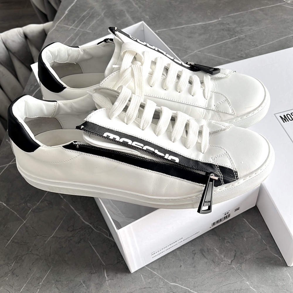Moschino white/black sneakers for men - Picture 3 of 17